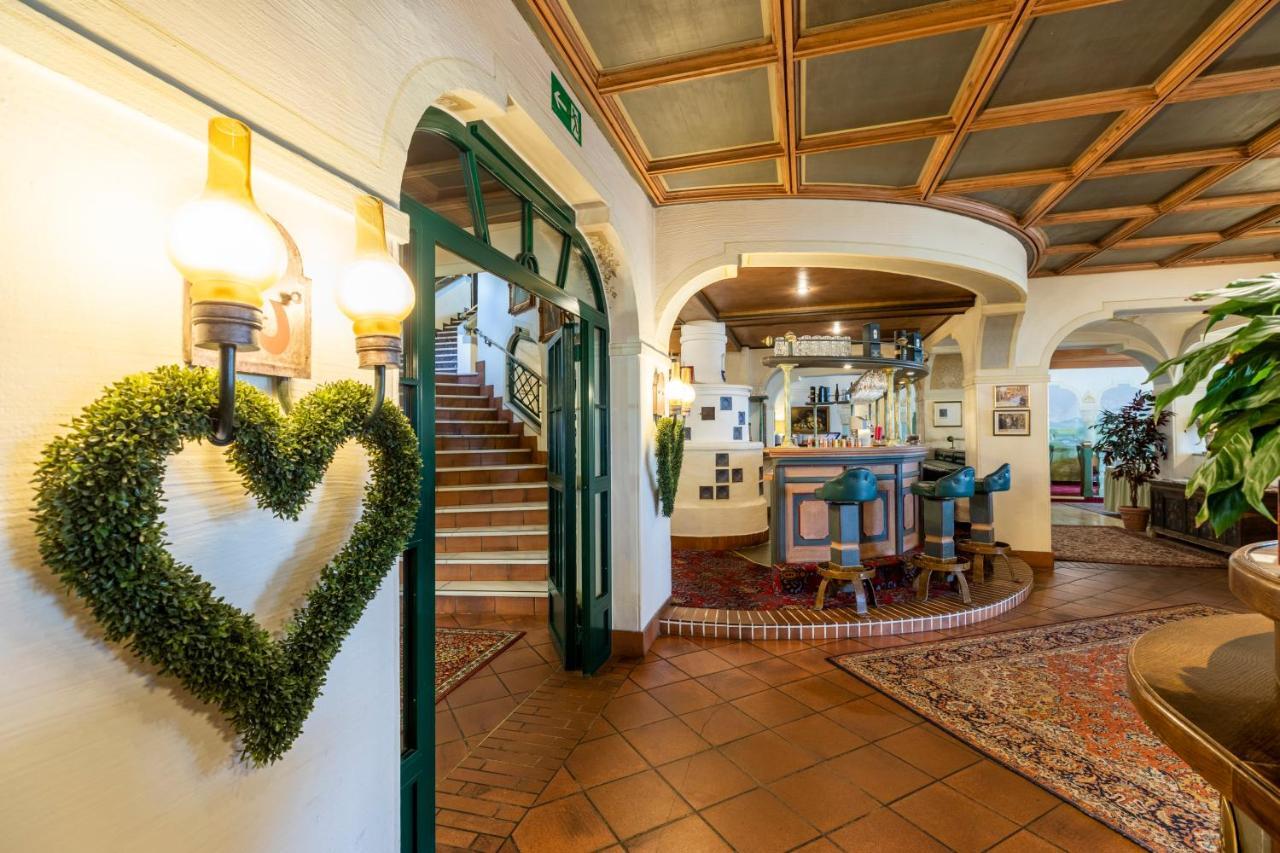 Hotel & Restaurant Wastlwirt ซังคท์มิคาอิลอิมลุงเกา ภายนอก รูปภาพ